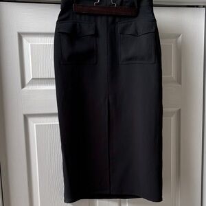 Wilfred Black Pencil Skirt with Front Pockets & Slit EUC